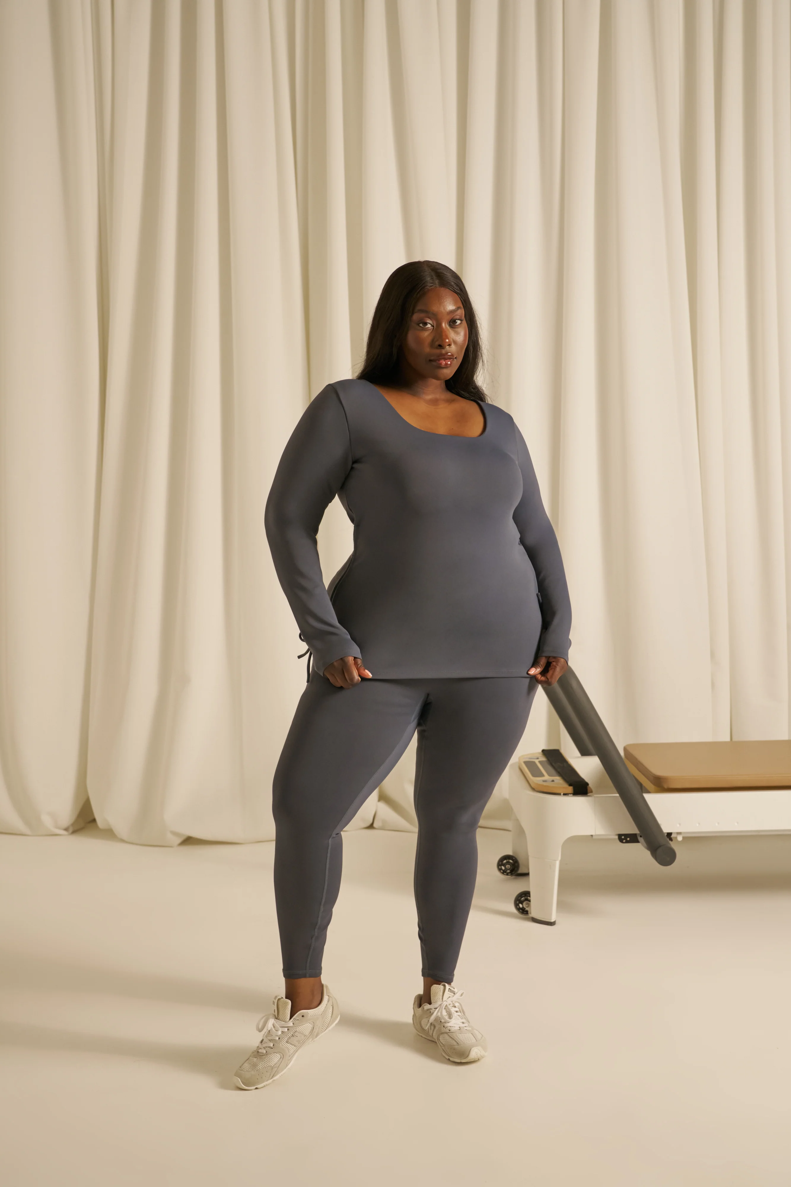 SmoothForm Built In Bra Ruched Active Top - Slate Blue - Image 11