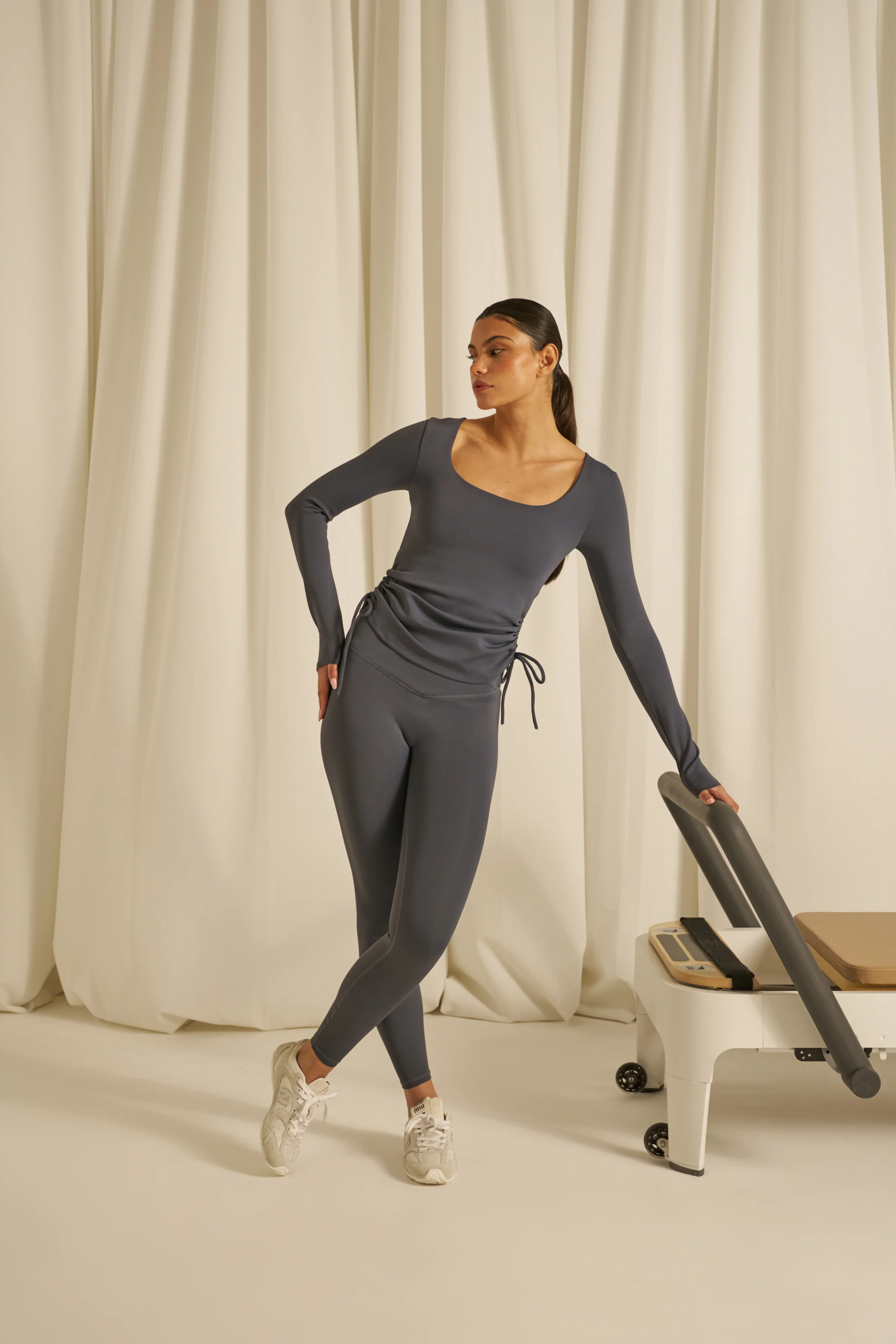 SmoothForm Built In Bra Ruched Active Top - Slate Blue - Image 4