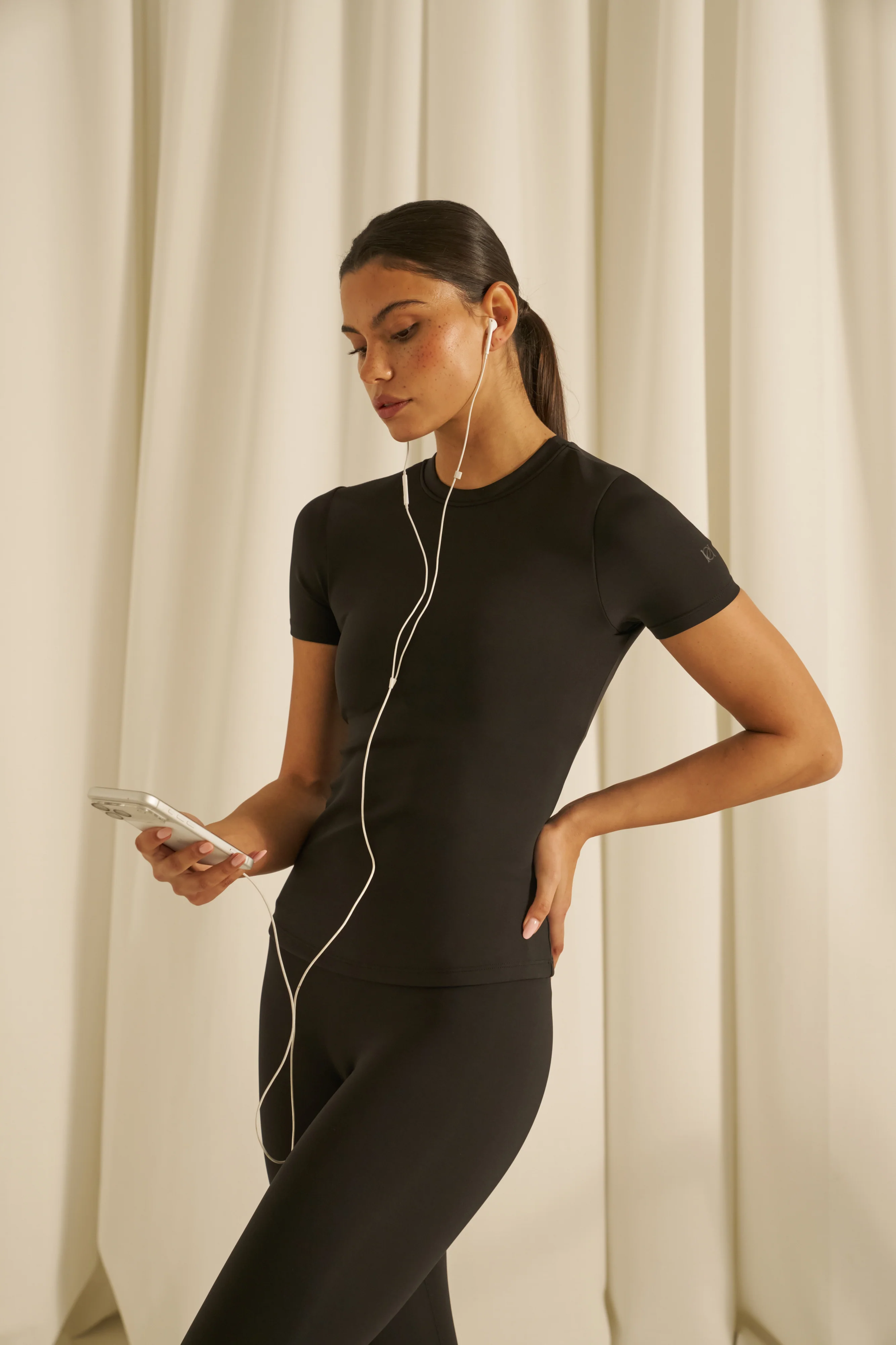 Smoothform Built In Bra Short Sleeve Top - Core Black - Image 8