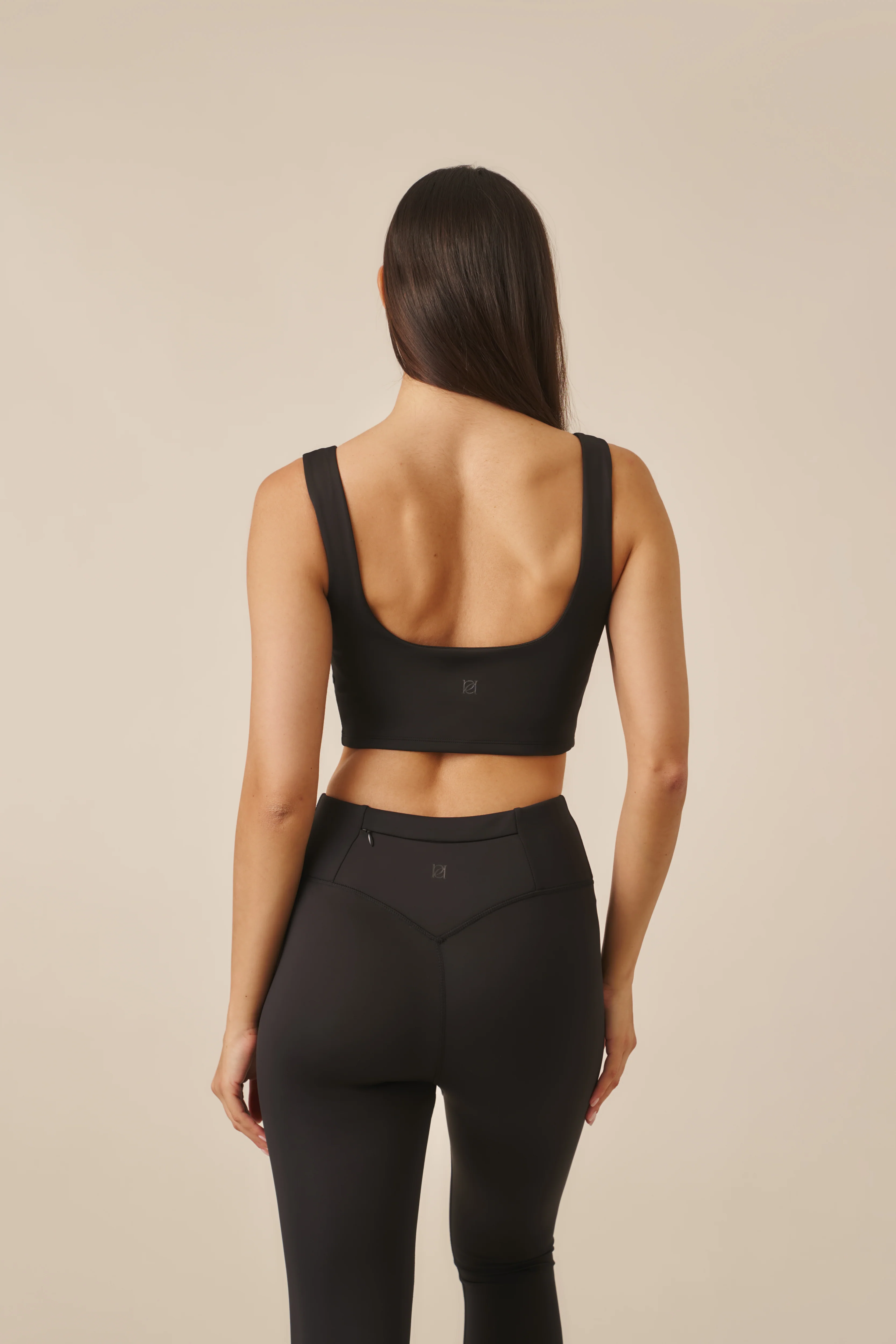 Smoothform Built In Bra Sports Bra - Core Black - Image 7