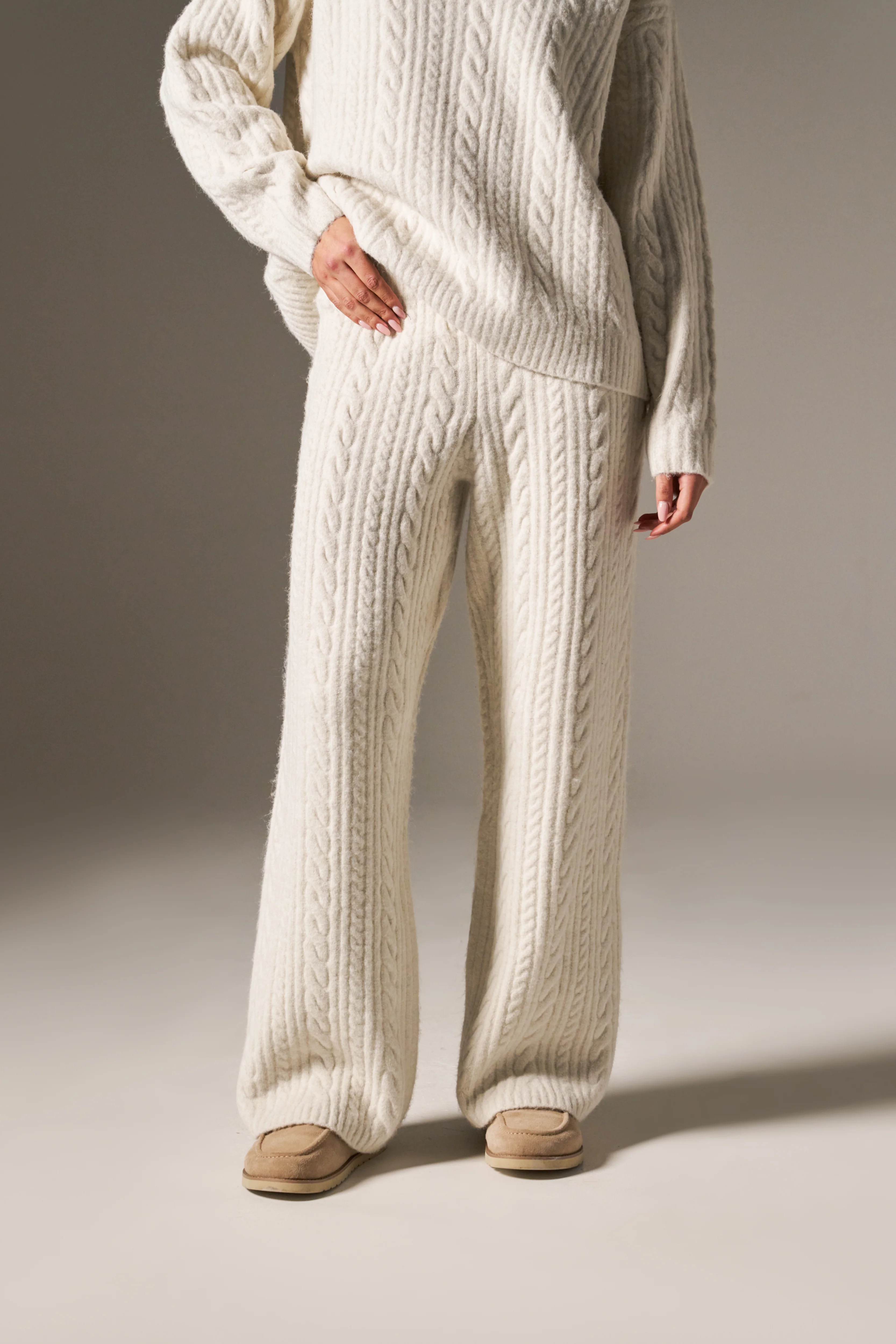 Cable Wide Leg Knit Trousers - Crème - Image 4