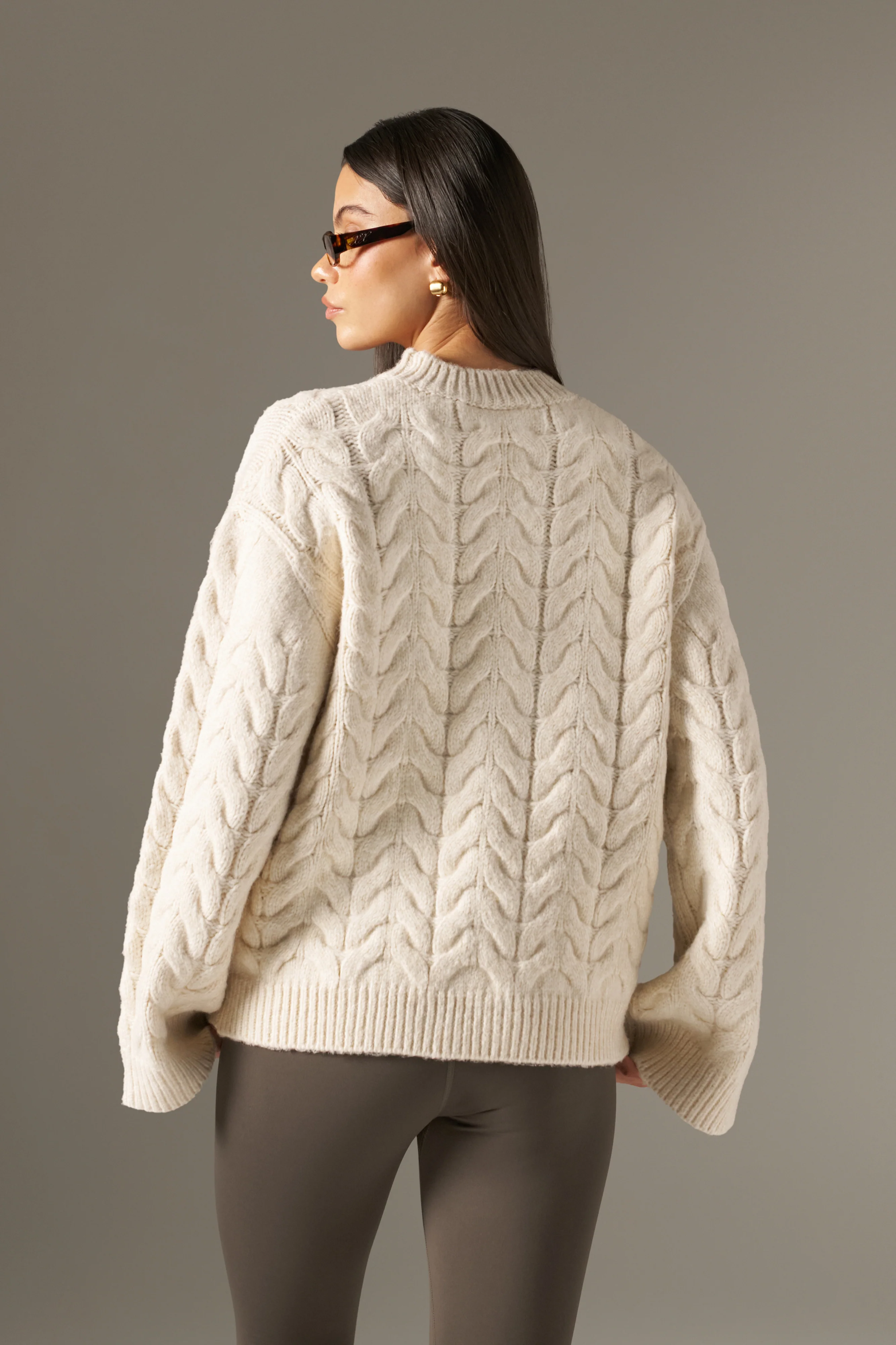 Chunky Cable Knitted Jumper - Crème - Image 5
