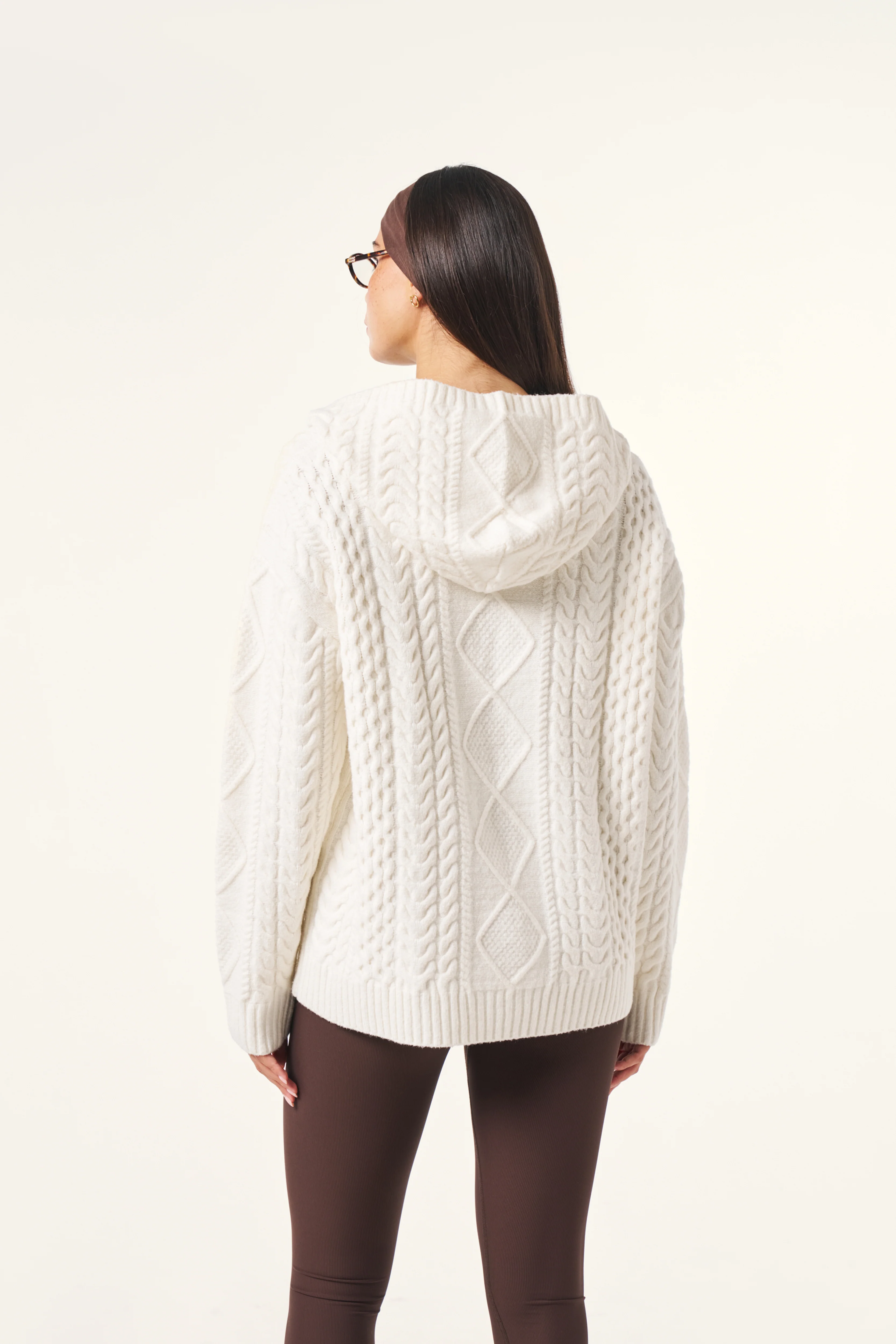 Chunky Cable Premium Knitted Hoodie - Crème - Image 3