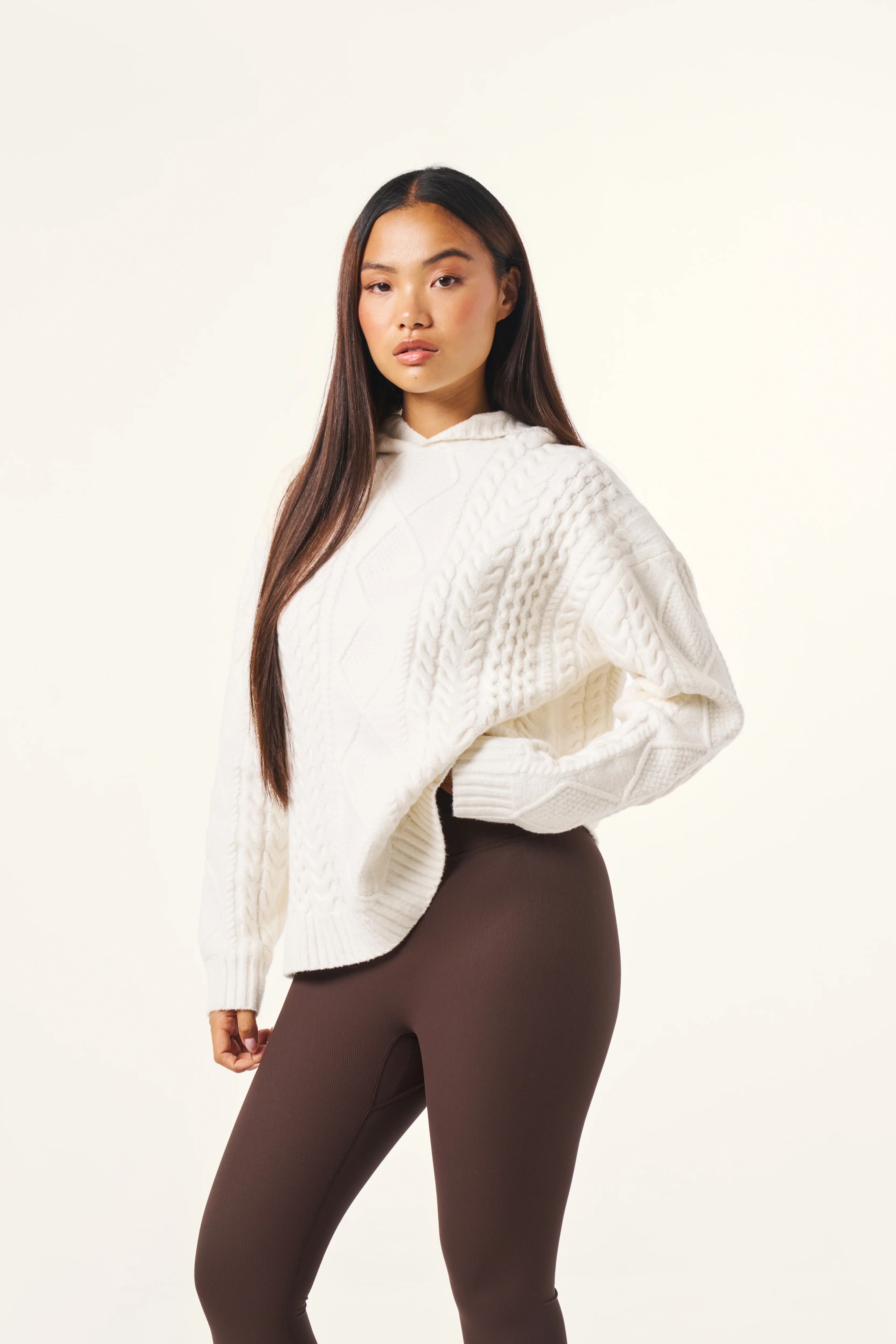 Chunky Cable Premium Knitted Hoodie - Crème - Image 5