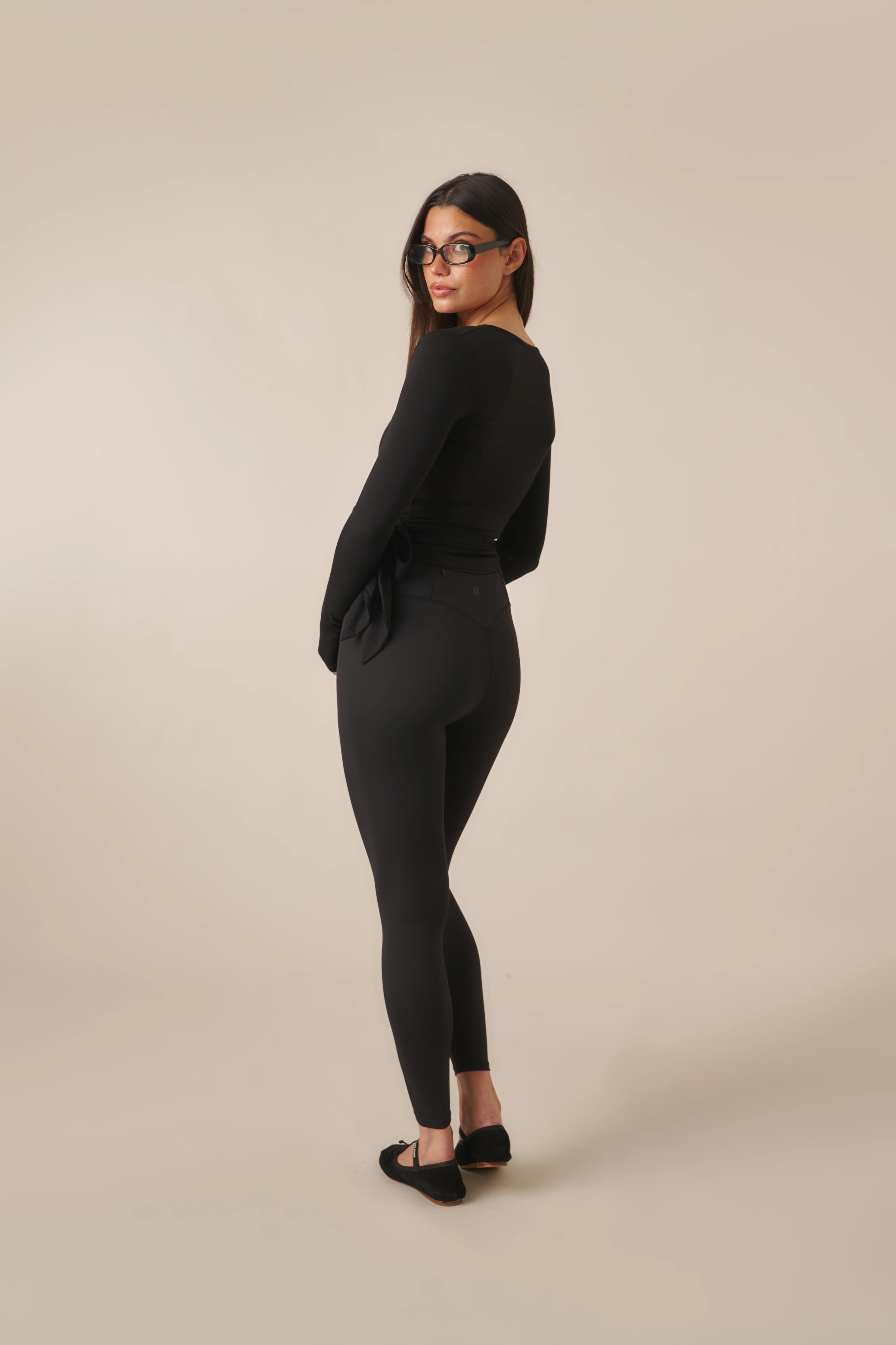 Smoothform High Waist Leggings - Core Black - Image 4