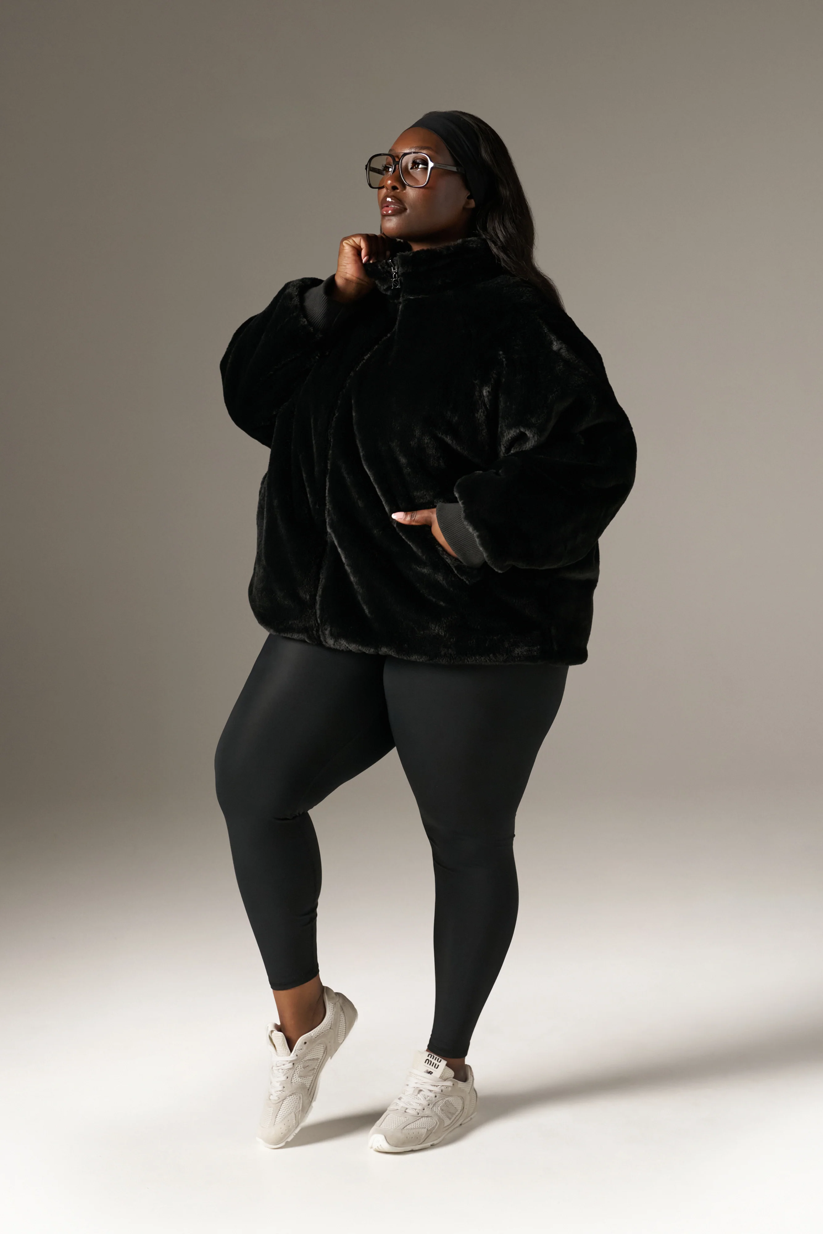 High Waist Thermasoft Leggings - Core Black - Image 9