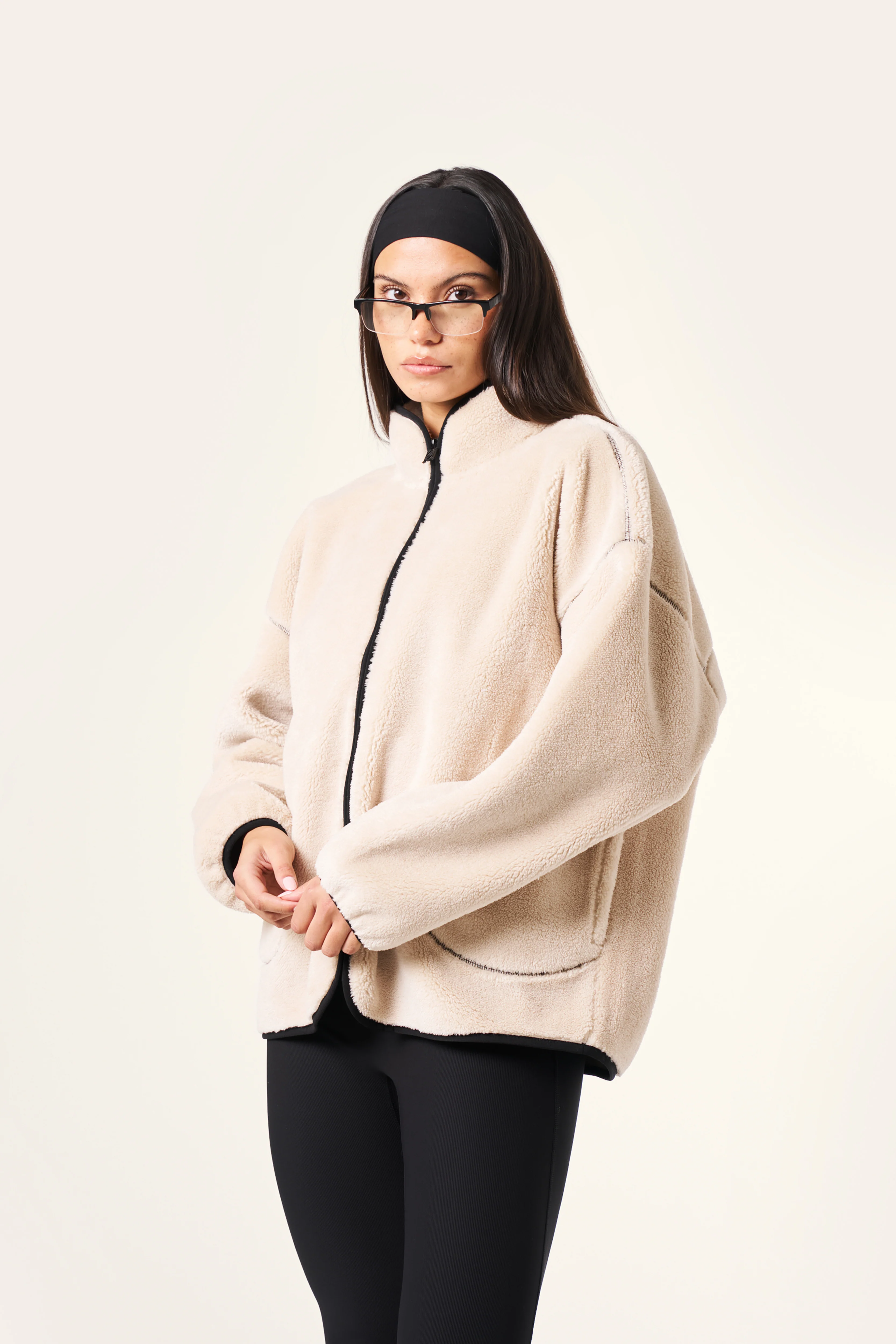 Oversized Contrast Seam Zip Through Borg Jacket - Crème - Image 3