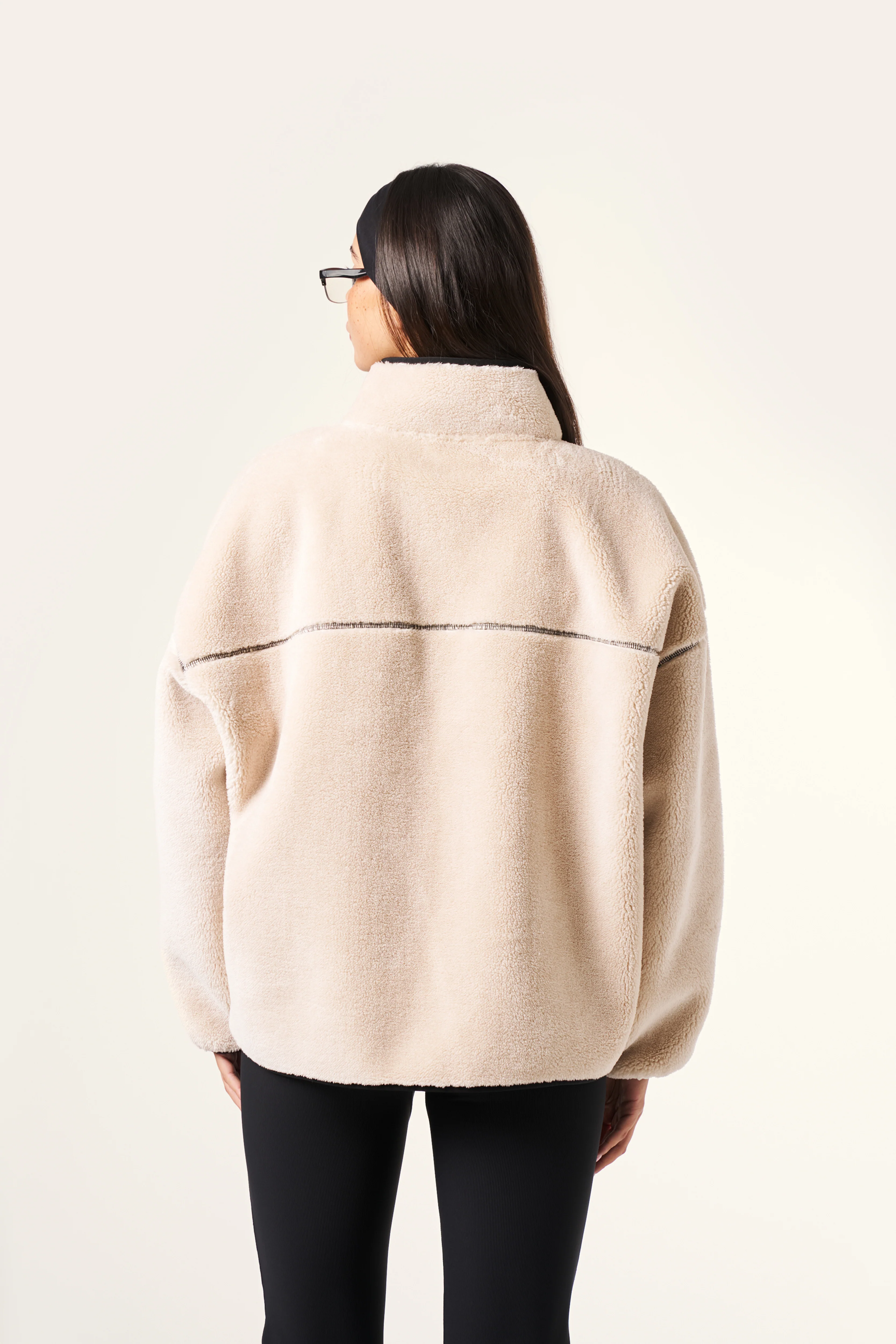 Oversized Contrast Seam Zip Through Borg Jacket - Crème - Image 5