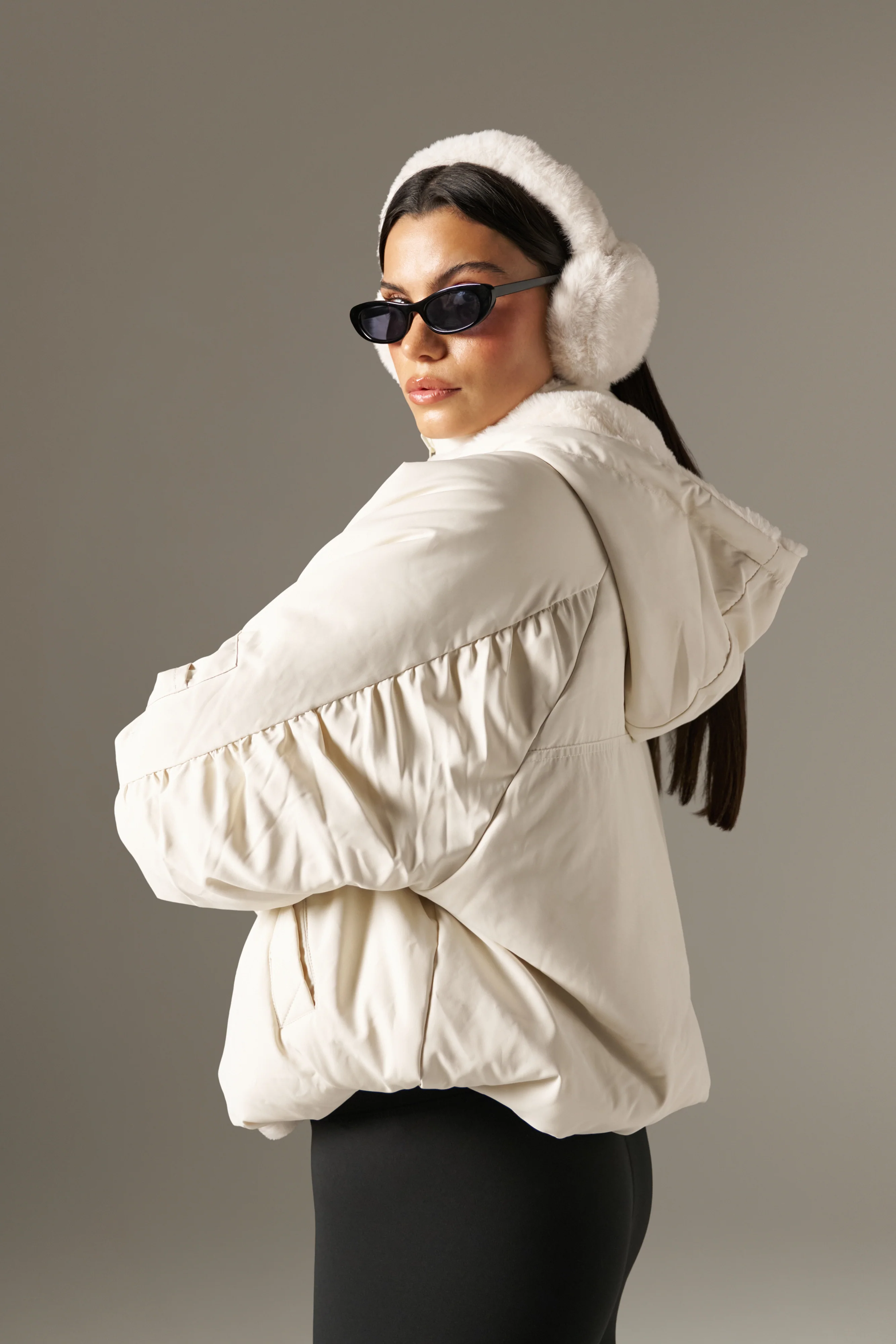 Reversible Faux Fur Coat - Crème - Image 5