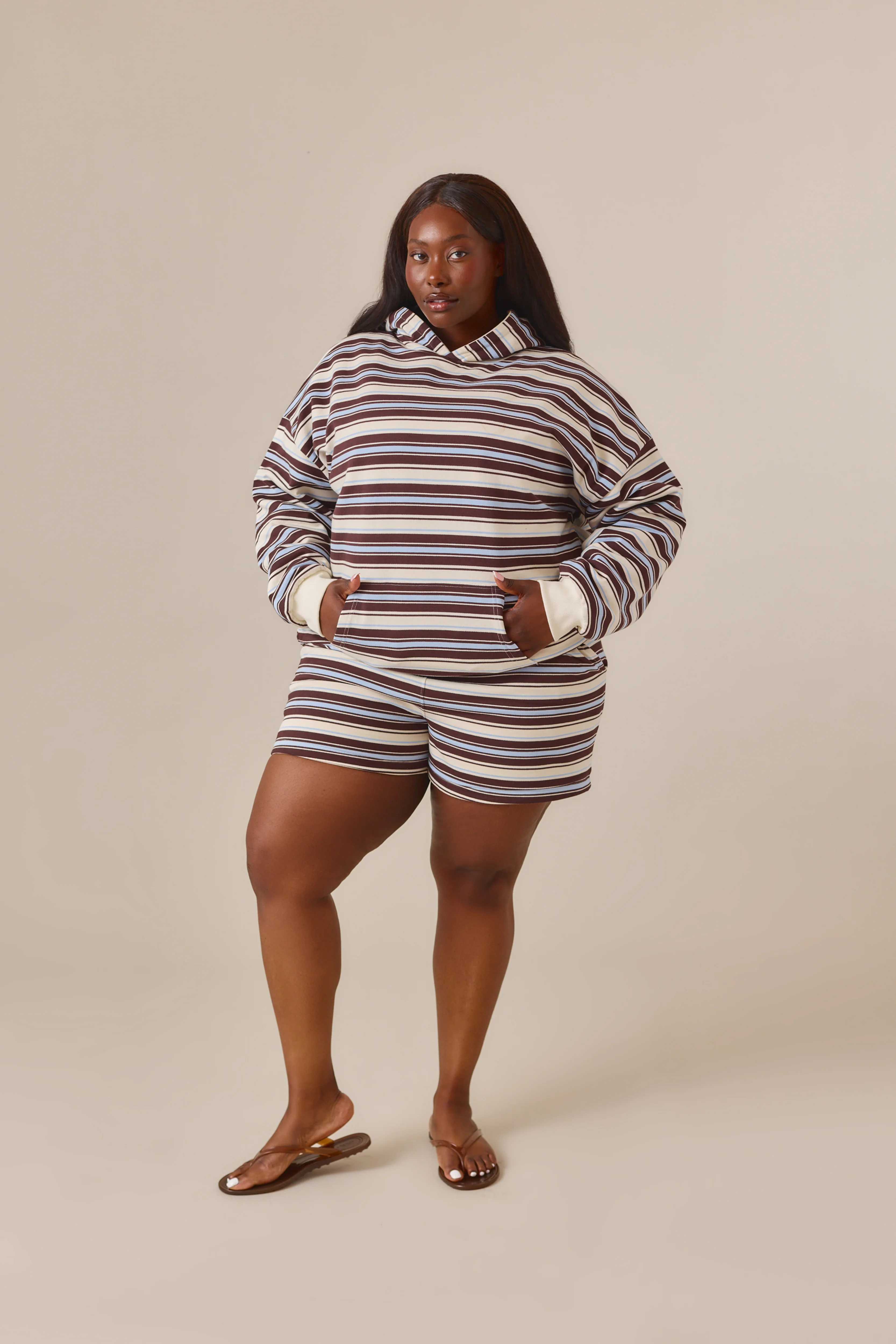 Reversible Stripe Oversized Hoodie - Crème - Image 18