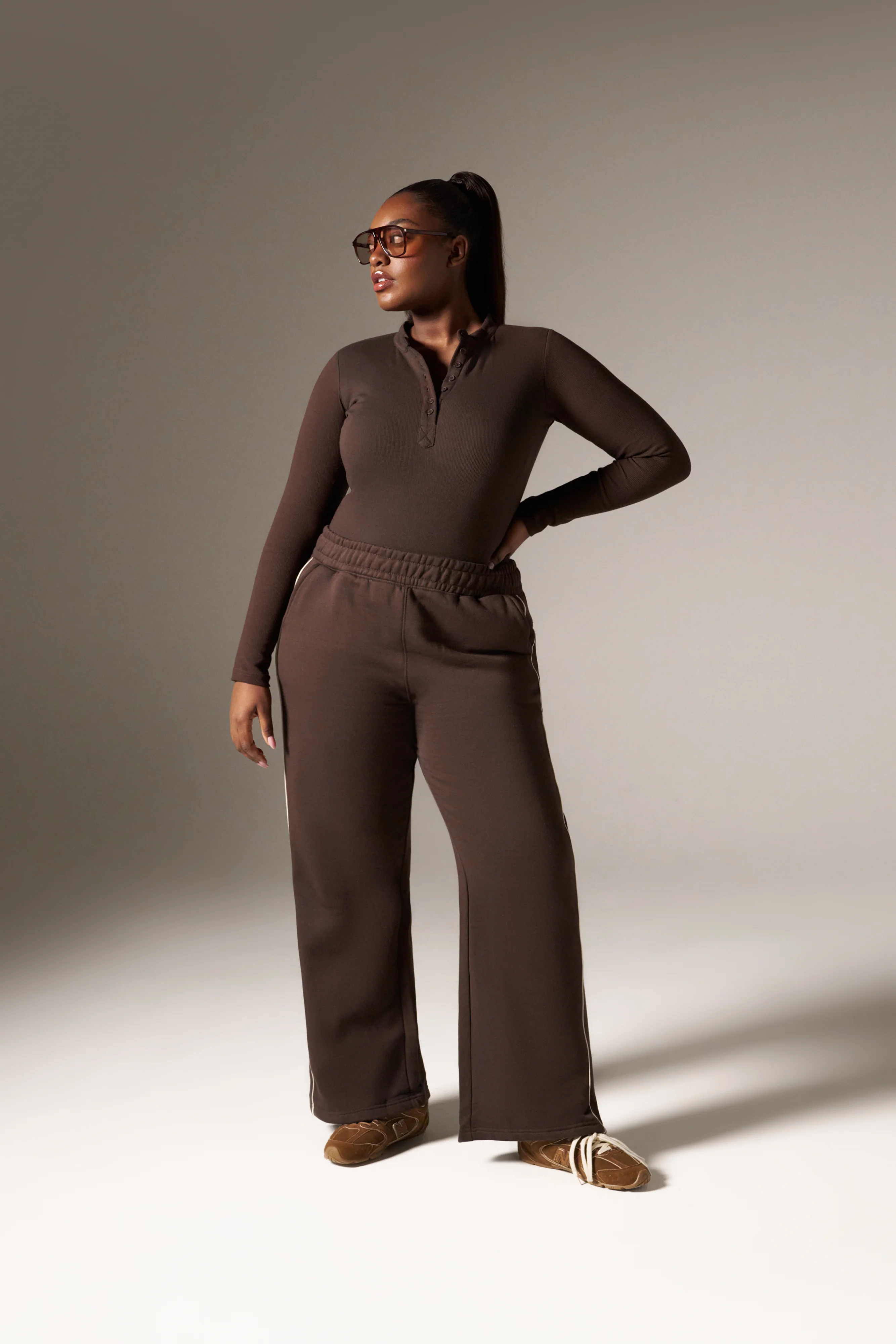 Rib Button Front Built In Bra Bodysuit - Espresso - Image 9