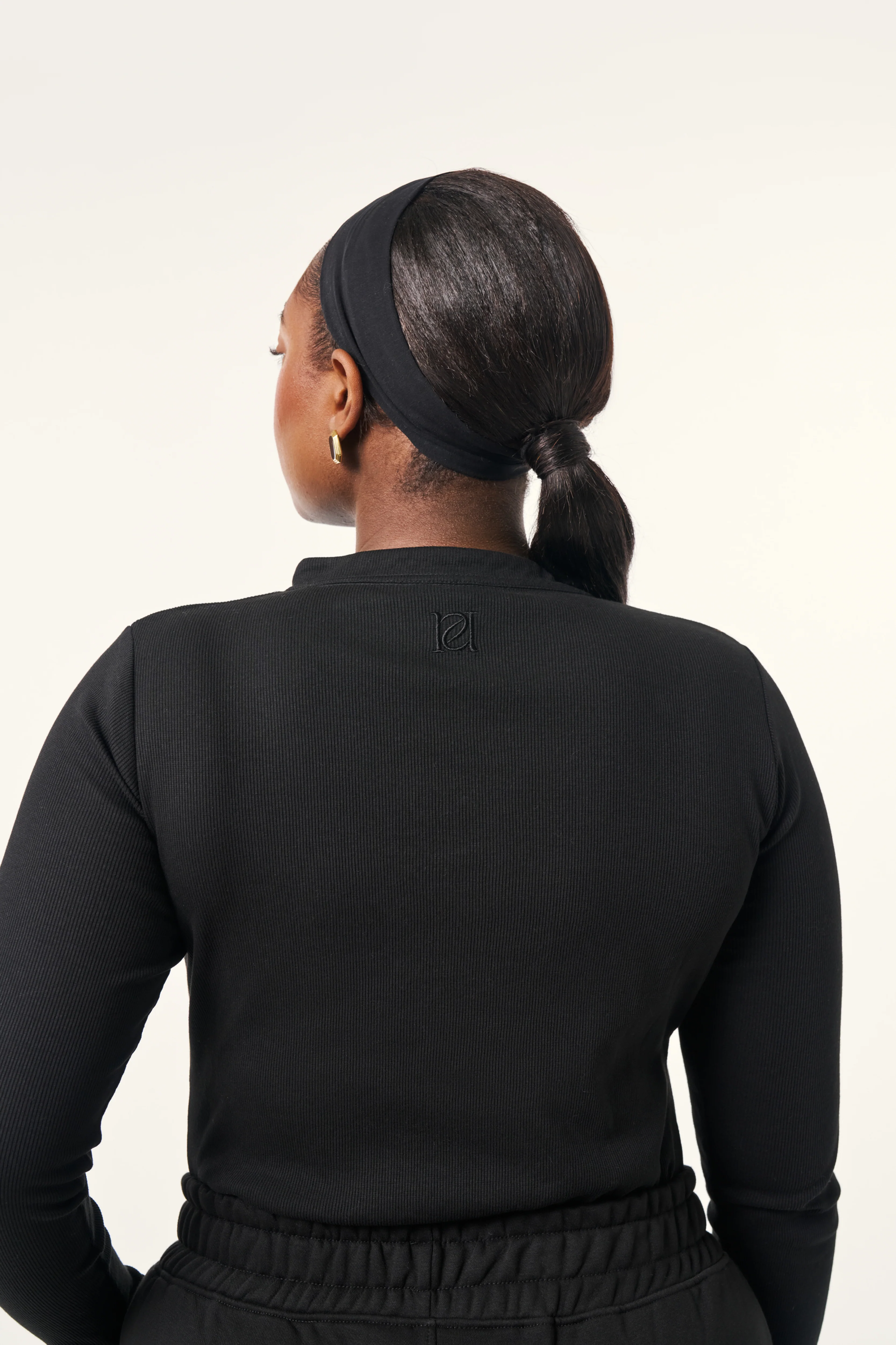Ribbed Button Front Built in Bra Bodysuit - Core Black - Image 4