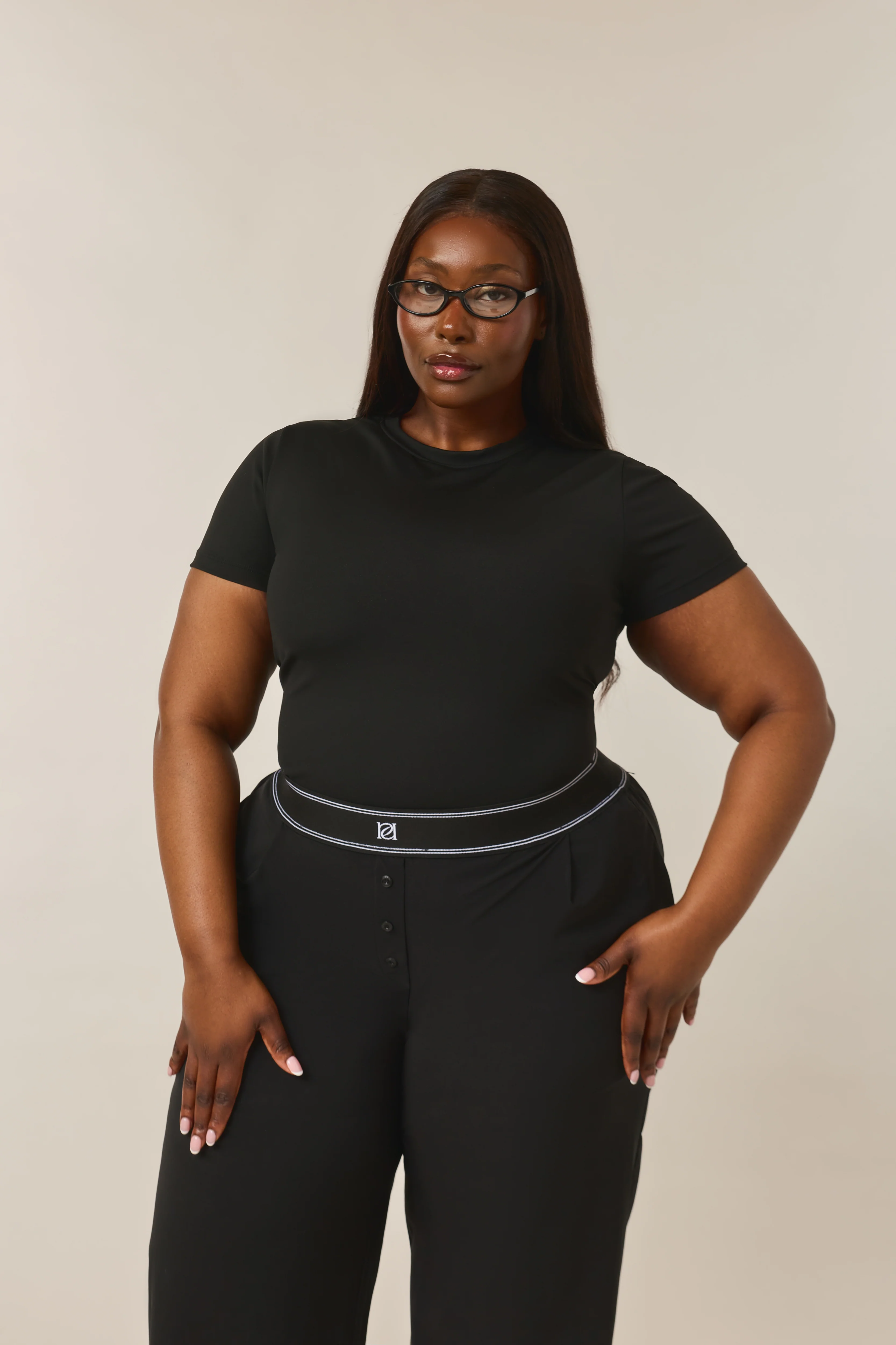 Sculpting Built In Bra Short Sleeve Baby Tee - Core Black - Image 6