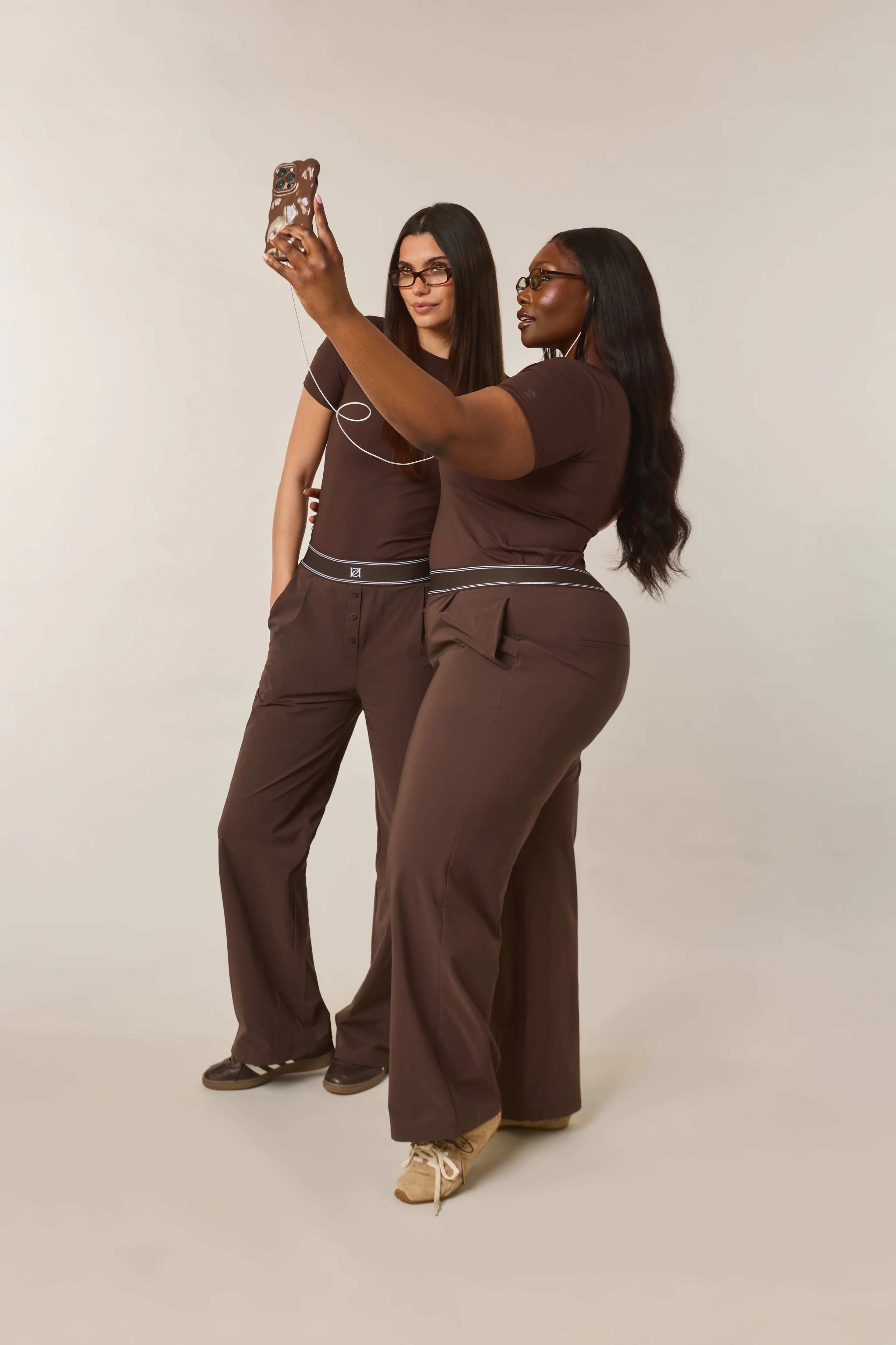Sculpting Built In Bra Short Sleeve Baby Tee - Espresso - Image 10