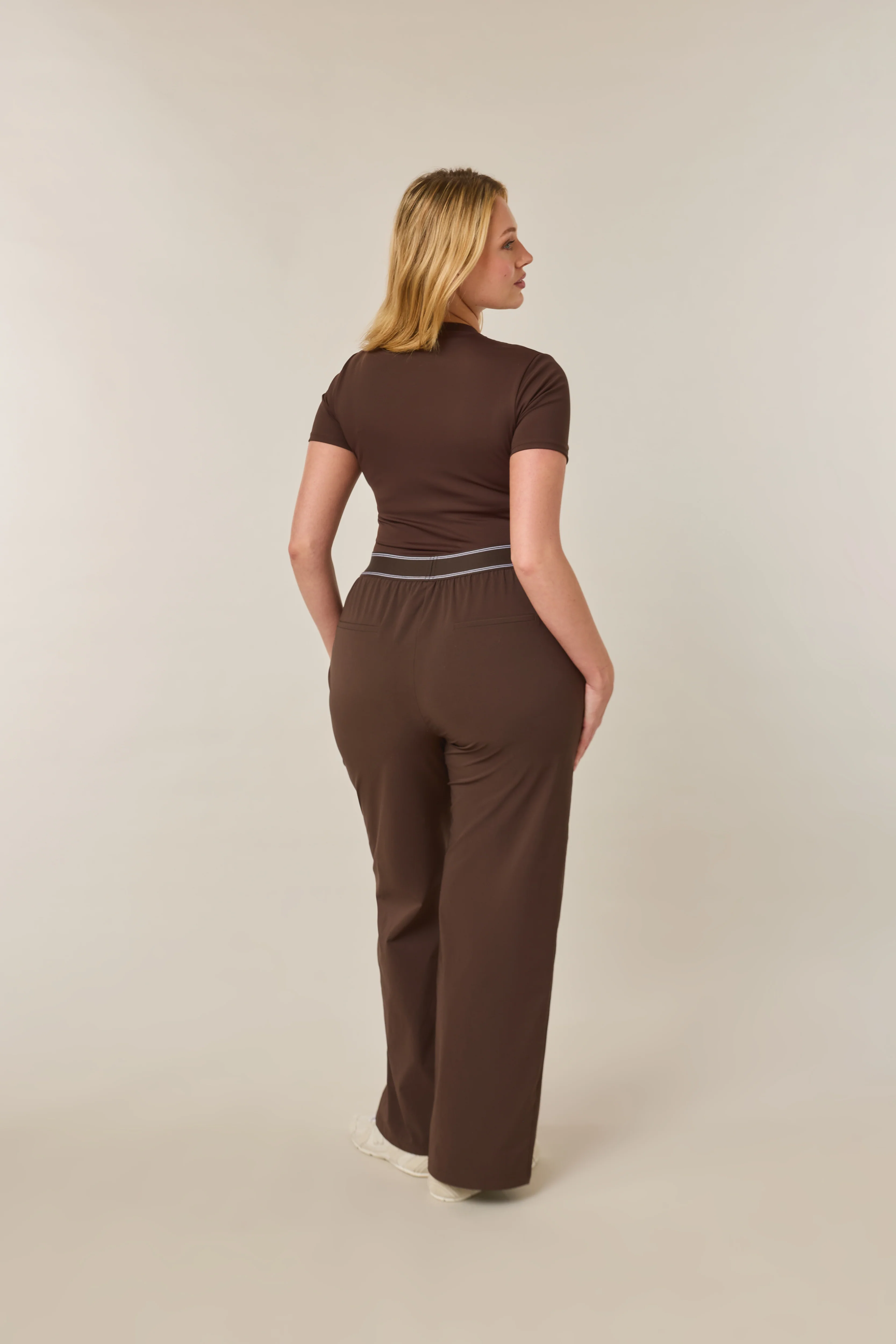 Sculpting Built In Bra Short Sleeve Baby Tee - Espresso - Image 6