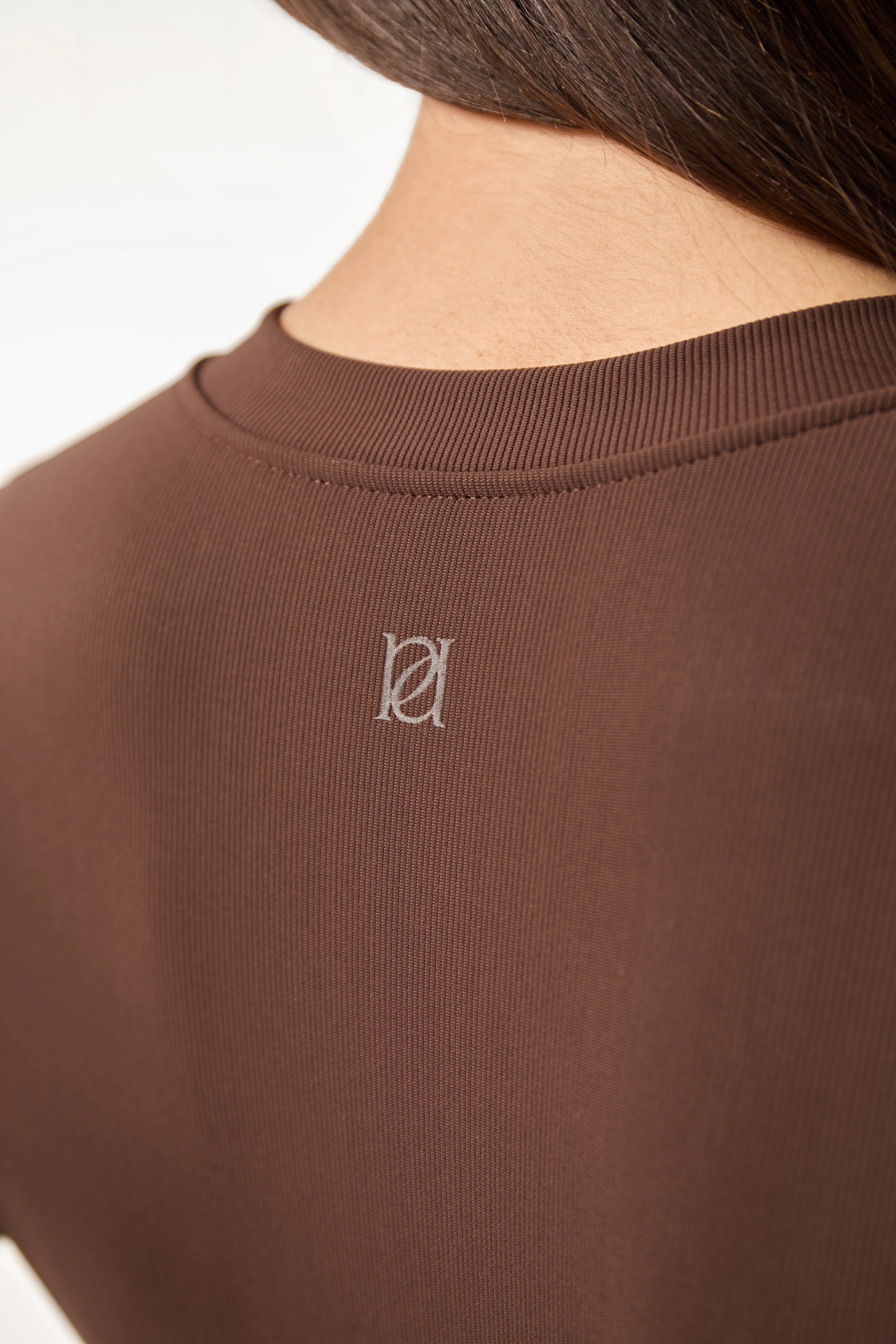 The Sculpt Crew Neck Built In Bra Top - Espresso - Image 4