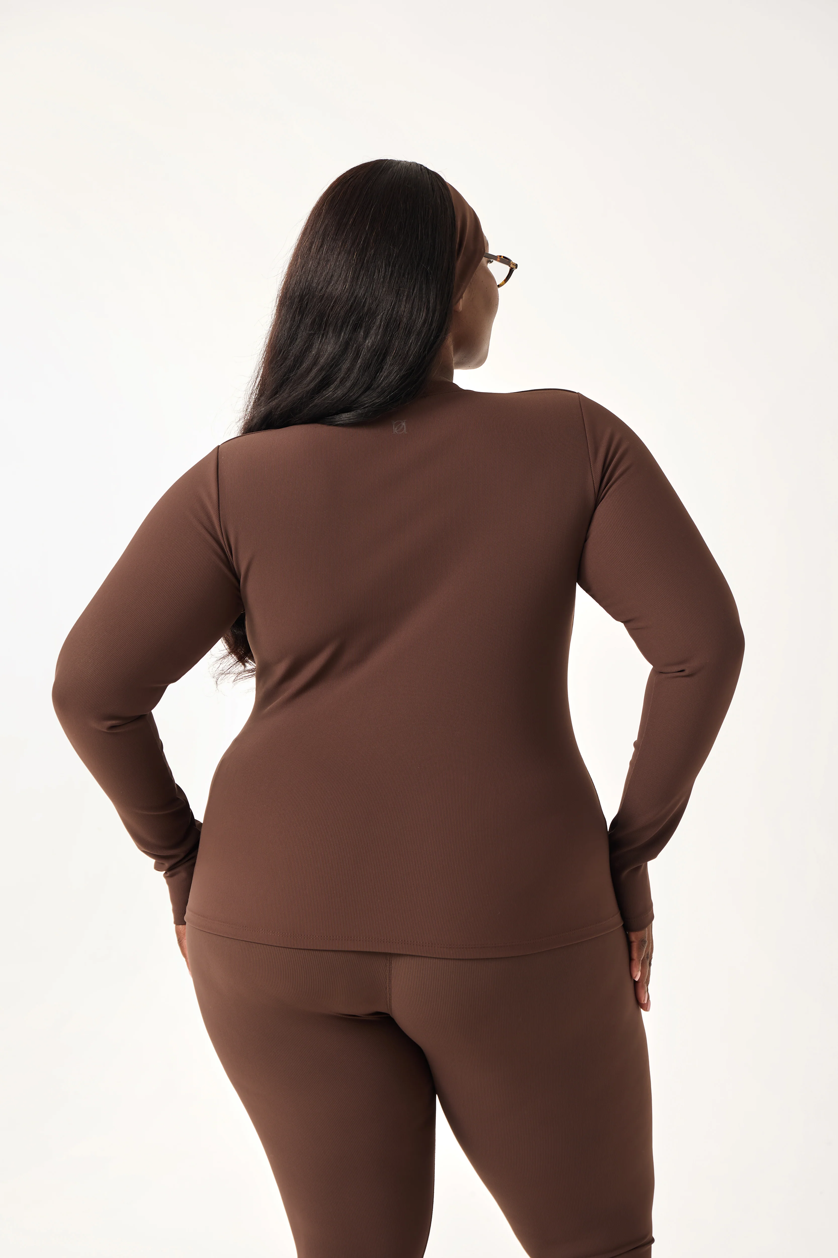 The Sculpt Crew Neck Built In Bra Top - Espresso - Image 7