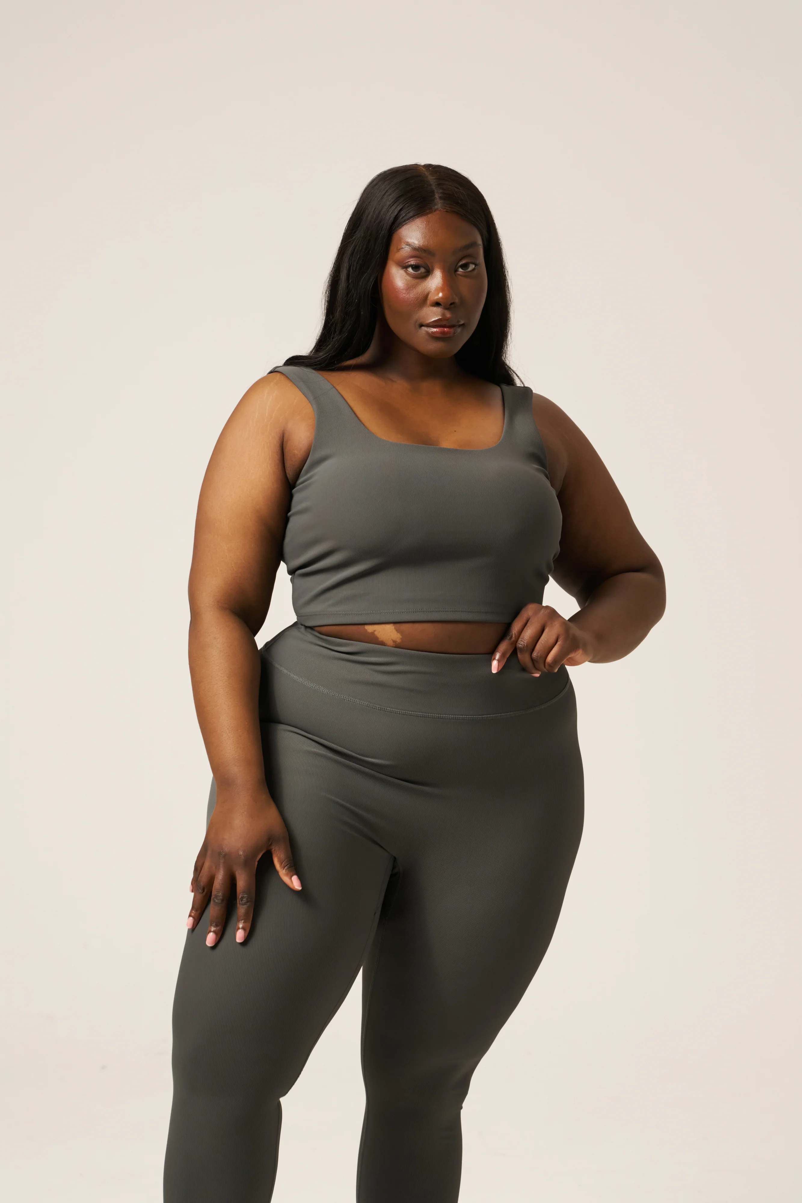 The Sculpt Built In Sports Bra - Graphite - Image 6