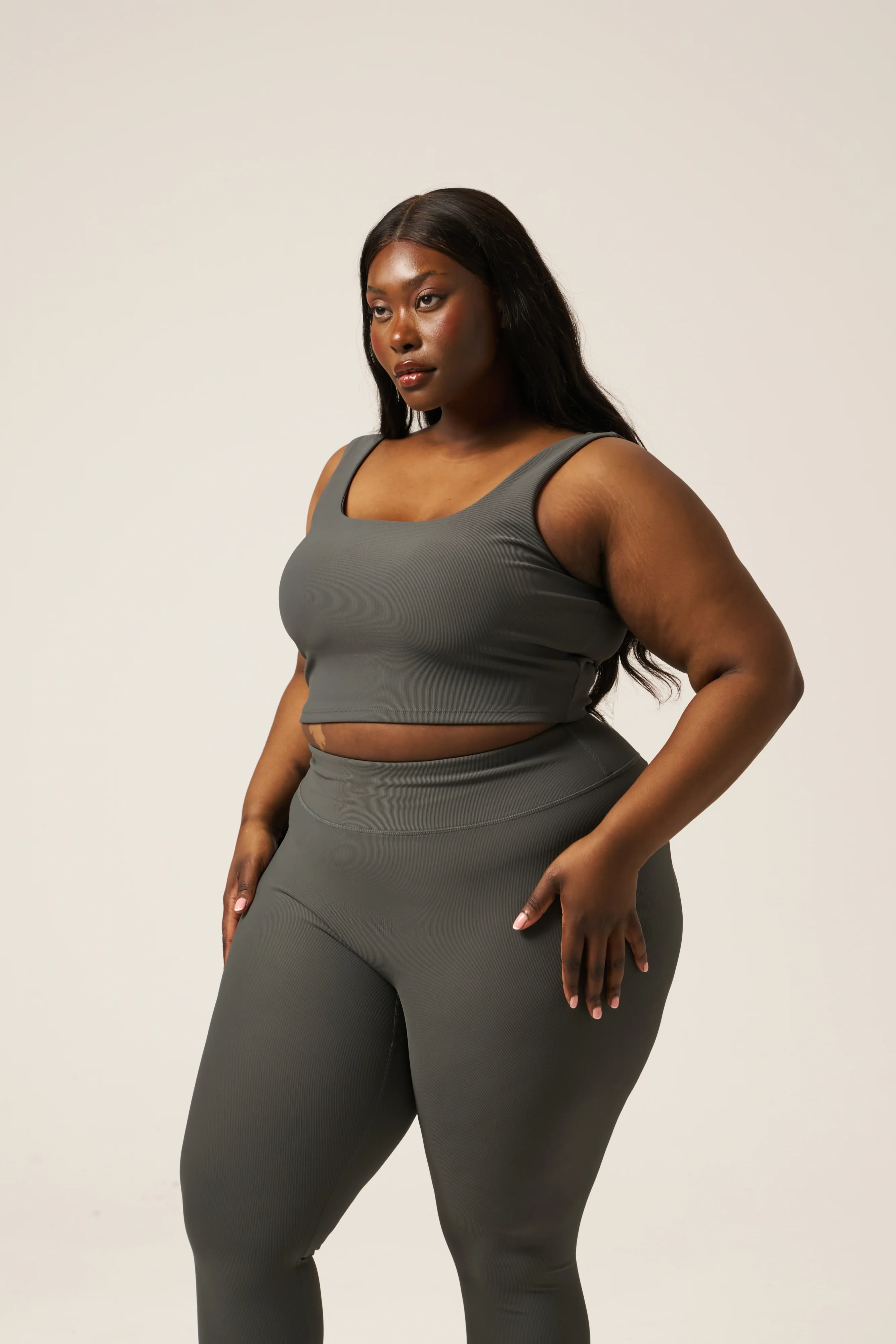 The Sculpt Built In Sports Bra - Graphite - Image 7