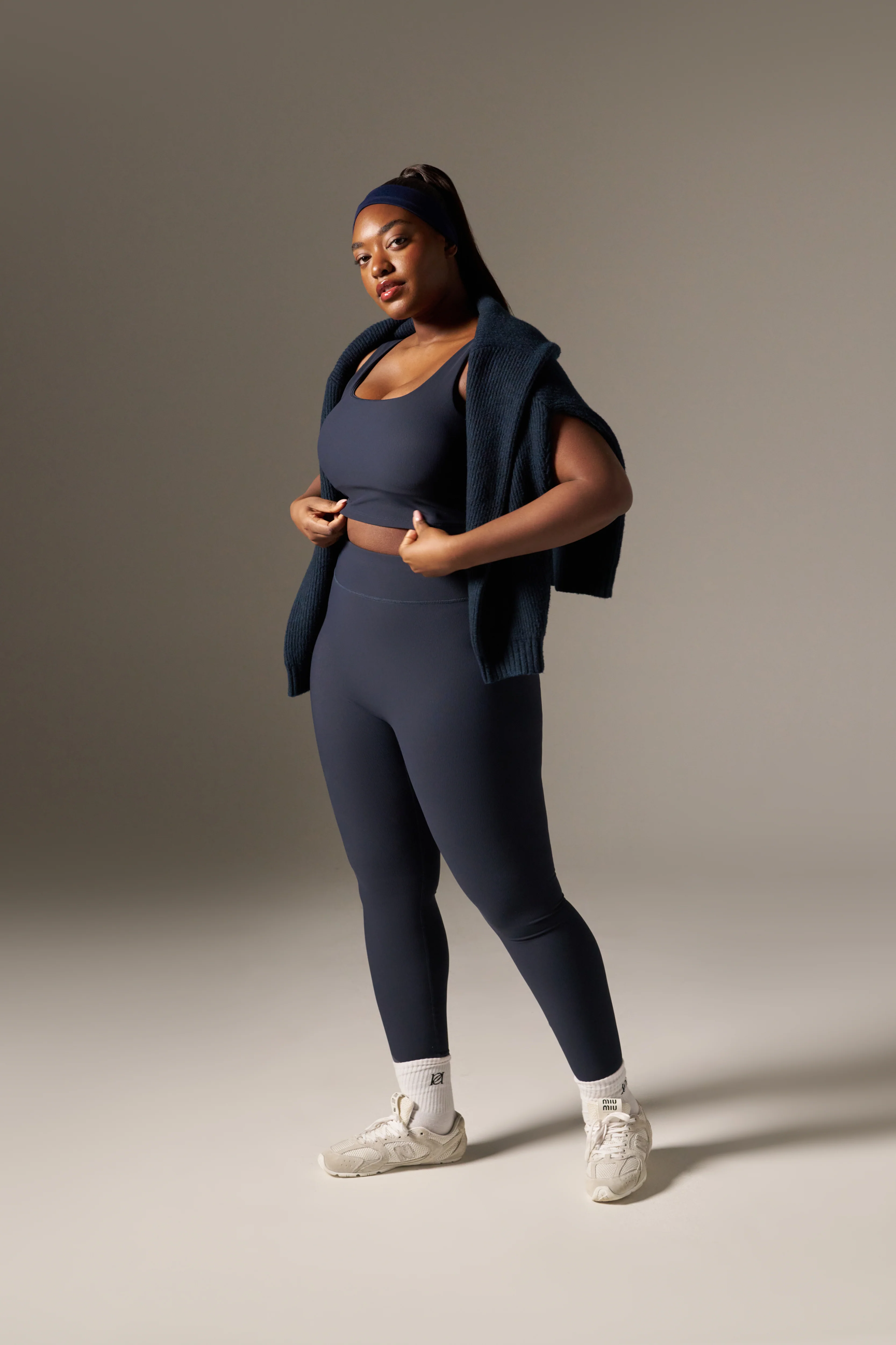 The Sculpt Built In Sports Bra - Midnight Blue - Image 9