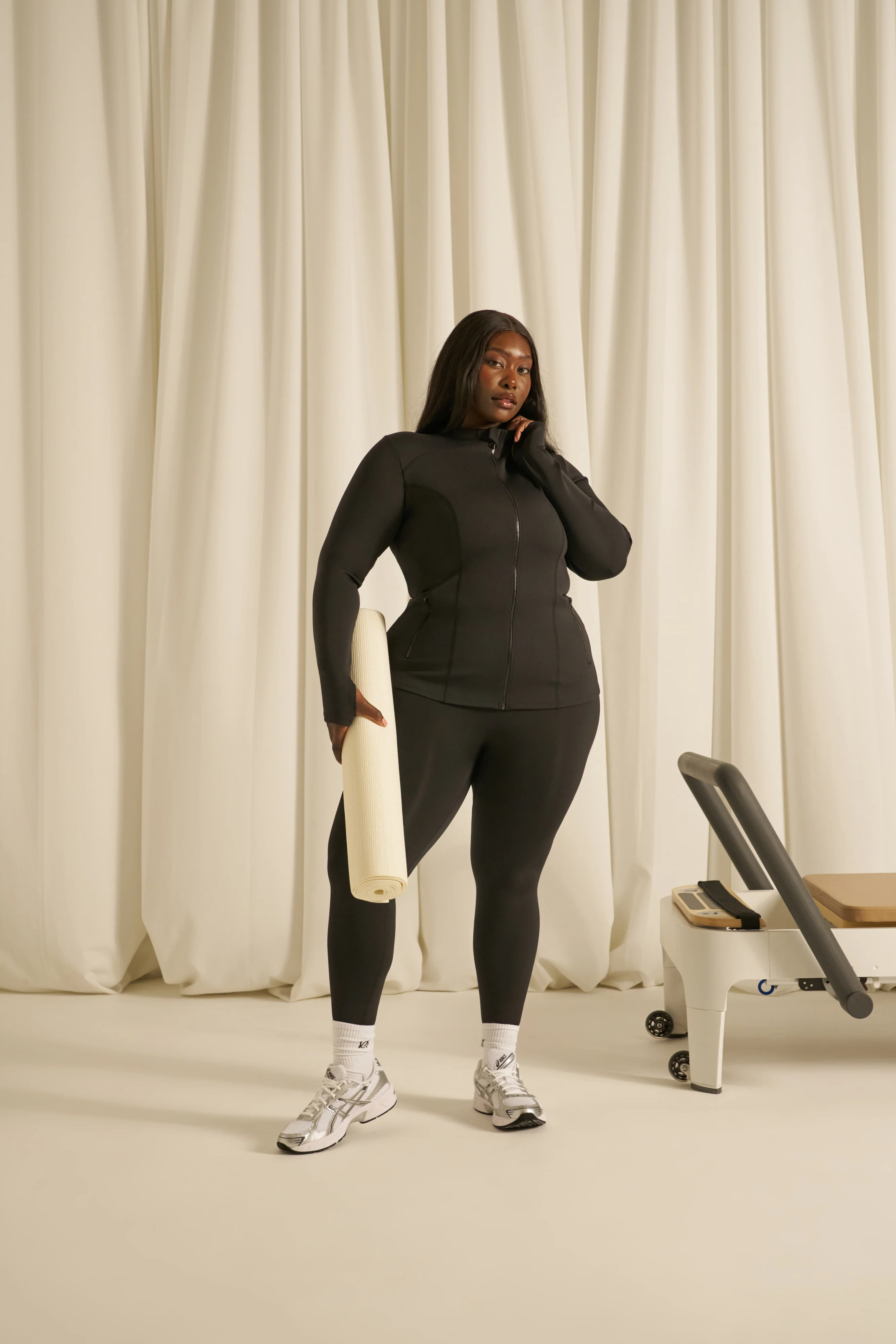 Smoothform Zip Through Seam Detail Active Jacket - Core Black - Image 15